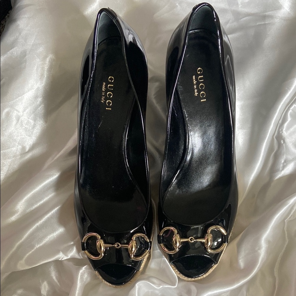 Gucci Black Wedge Shoes with High Heel and Rounded Toe - Picture 2 of 4
